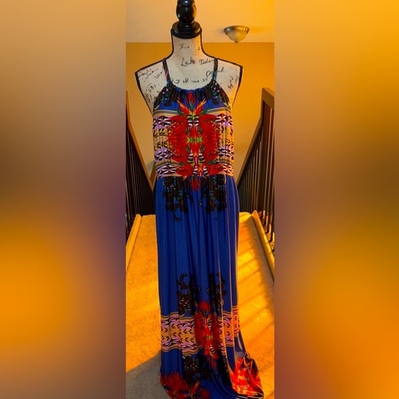 Beautiful 🤩 Summer Maxi dress - Picture 1 of 5